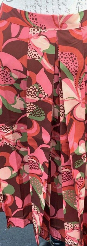 Metrostyle Floral Autumn Tones Full length